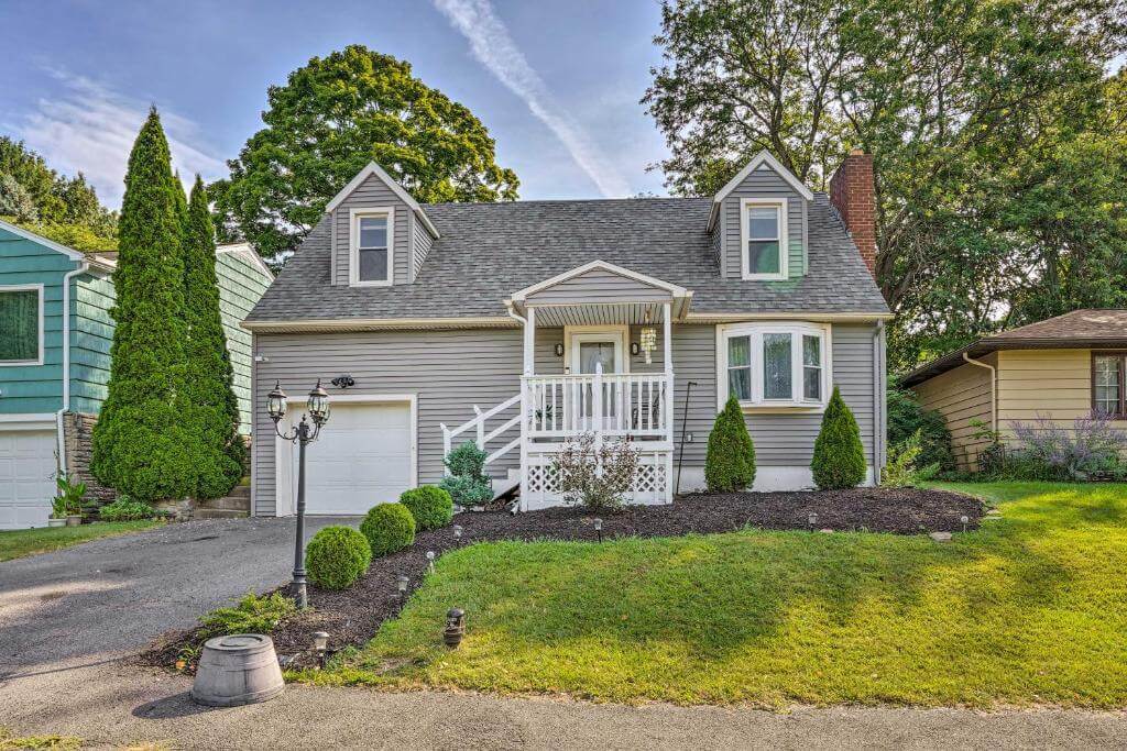 Painter Coquitlam, BC | Interior & Exterior House Painting Services - Painter Squad